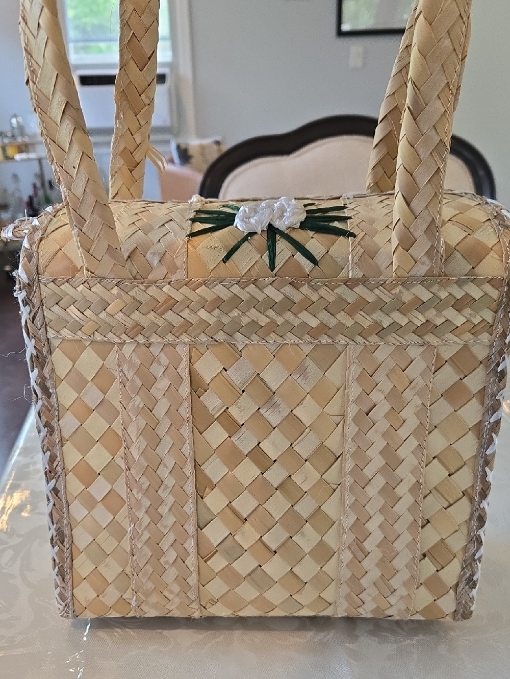 Handwoven Straw Tote Bag with White Rosette Embroidery - Picture 4 of 14